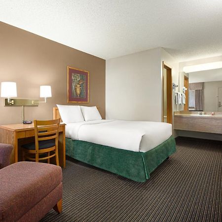 Travelodge By Wyndham Wellington Buitenkant foto
