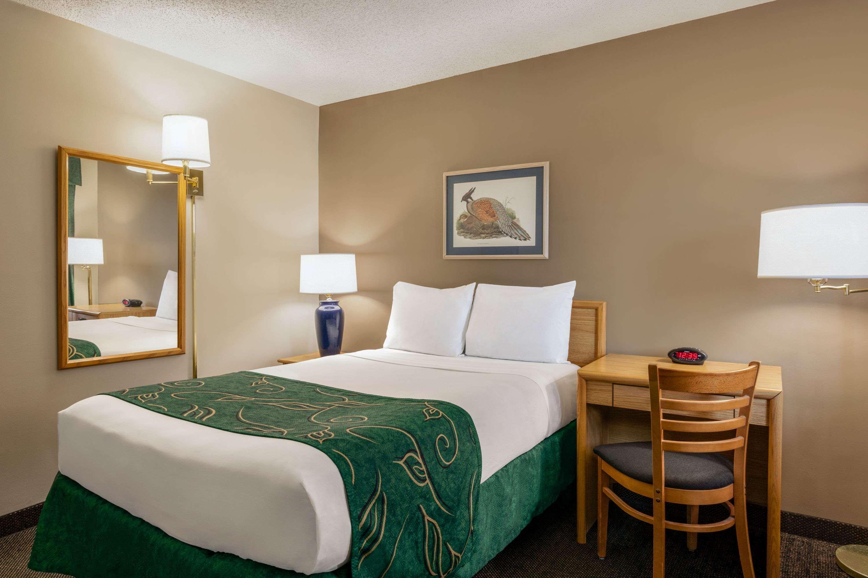Travelodge By Wyndham Wellington Buitenkant foto